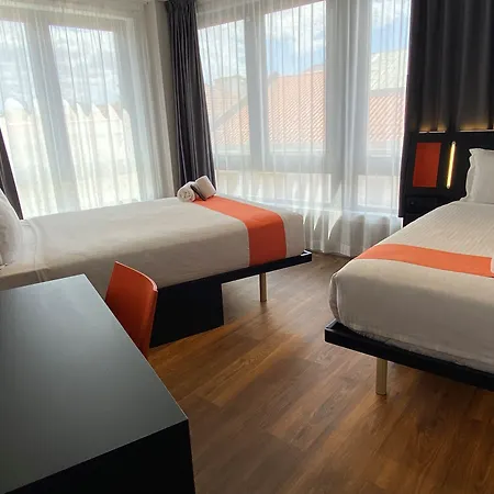 Easyhotel Hotel