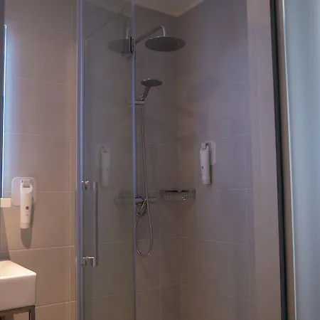 Easyhotel Hotel