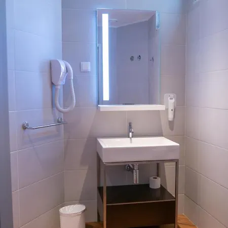 Easyhotel Hotel