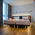 Hotel Easyhotel