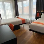Easyhotel Hotel