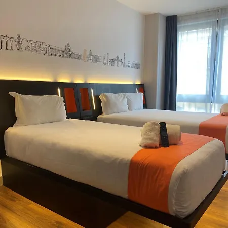 Easyhotel Hotel