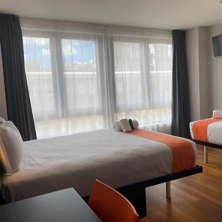 Easyhotel Hotel