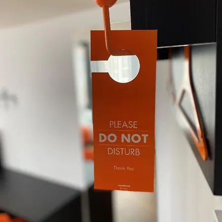 Hotel Easyhotel 2*