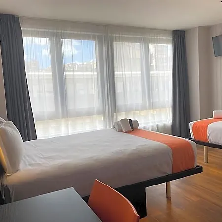 酒店 Easyhotel