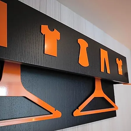 Easyhotel 酒店