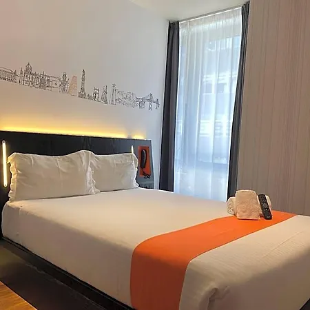 Easyhotel 酒店
