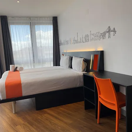 酒店 Easyhotel