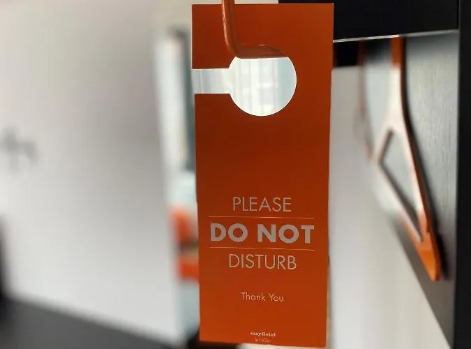 Ξενοδοχείο Easyhotel 2*