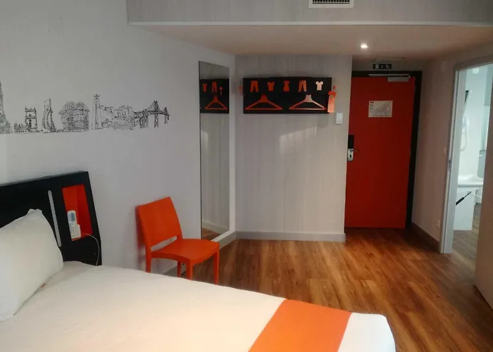Ξενοδοχείο Easyhotel 2*